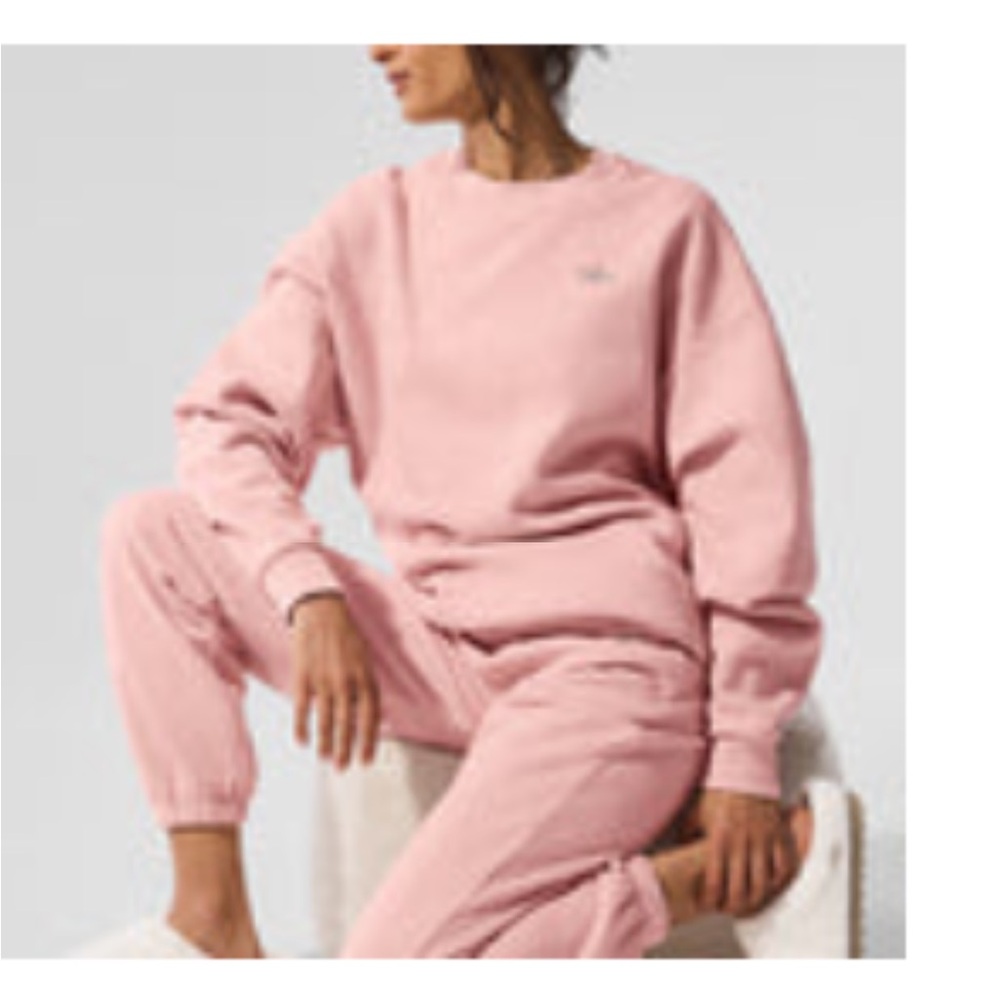 ALO Yoga Accolade Crew Neck Pullover